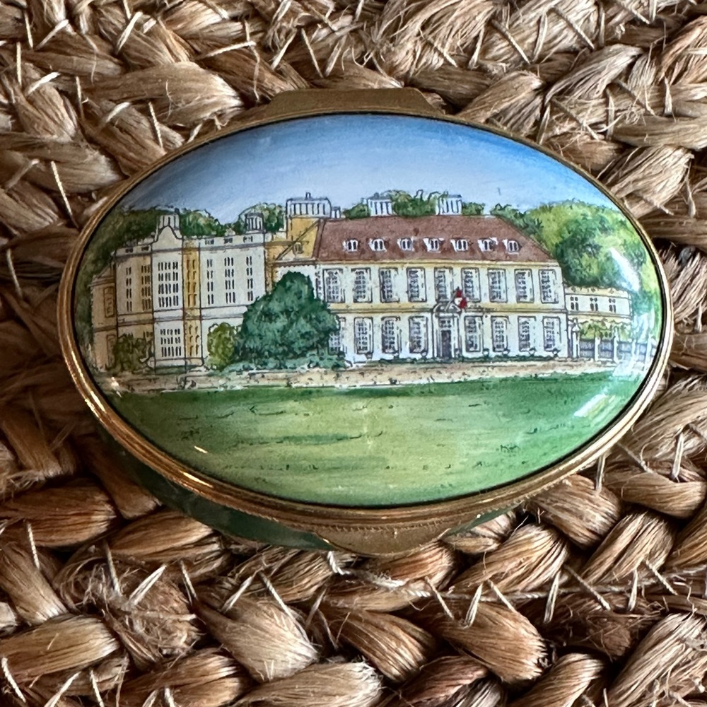 Vintage Staffordshire Enamel Oval Trinket/Pill Box